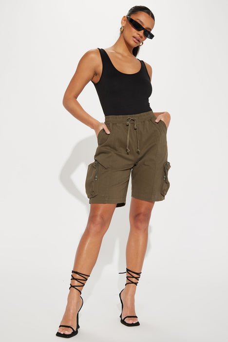 Cargo shorts fashion discount nova