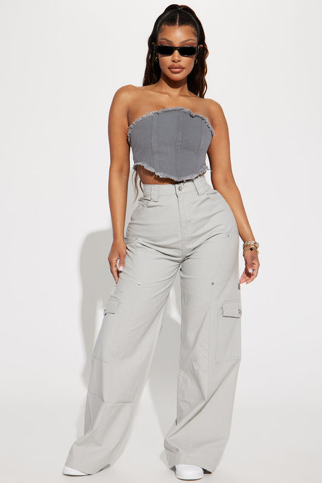 Aella top pants review