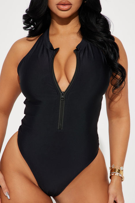 Fashion nova sale swimsuit sizing