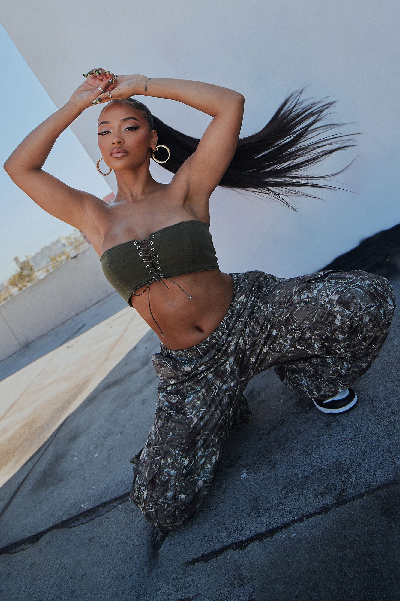 Camo cargo pants deals women's fashion nova