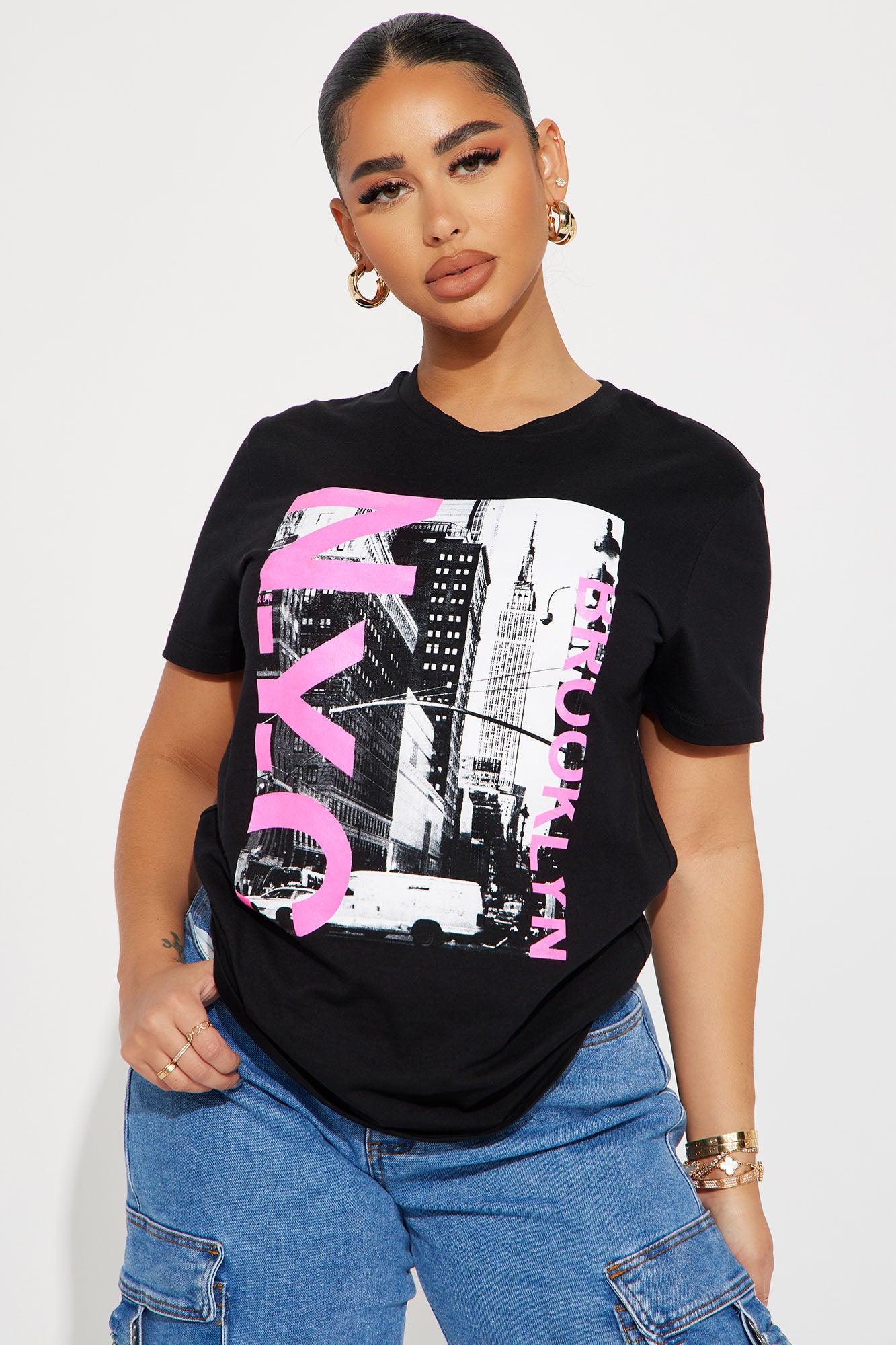 Pink and black graphic tee best sale