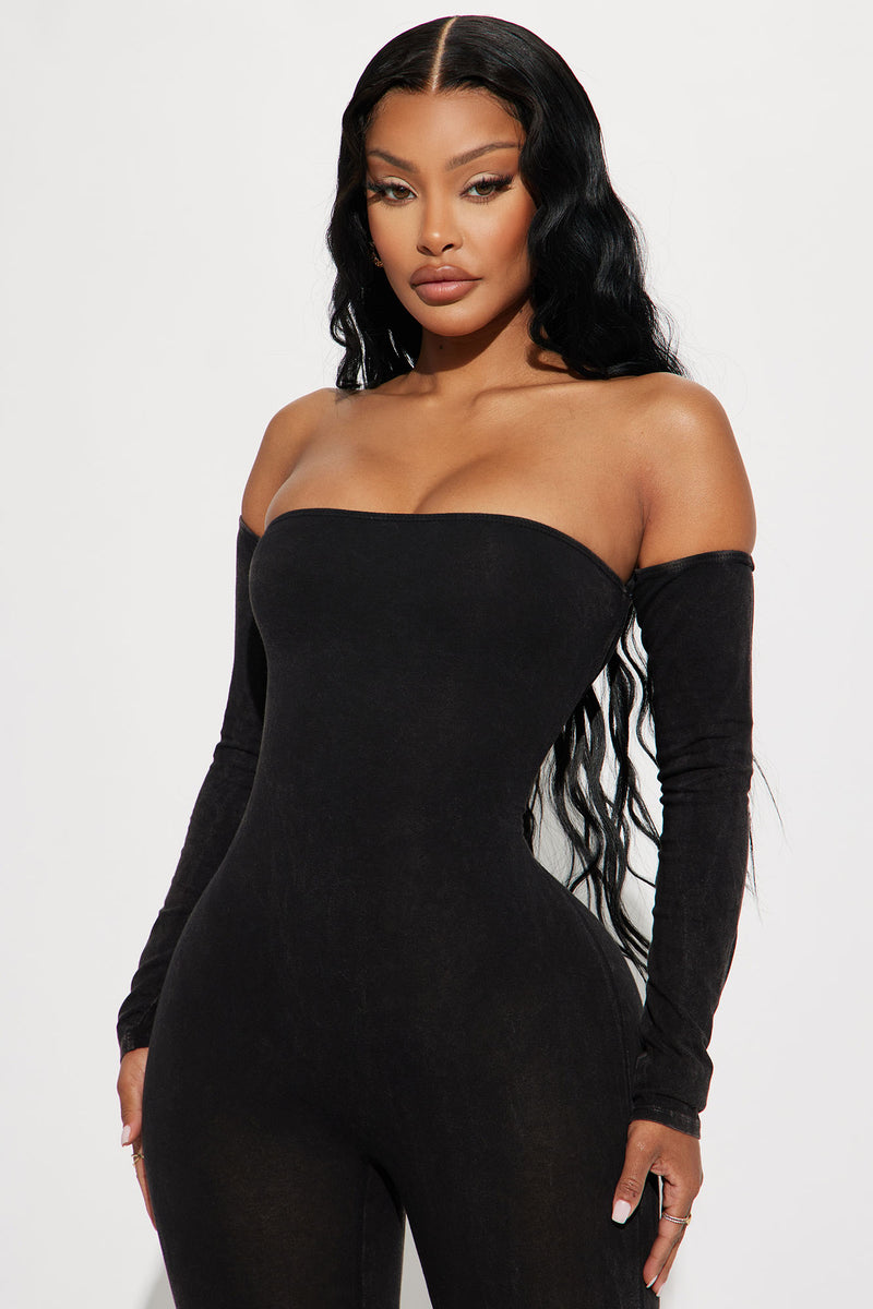 Fashion nova shop off shoulder jumpsuit
