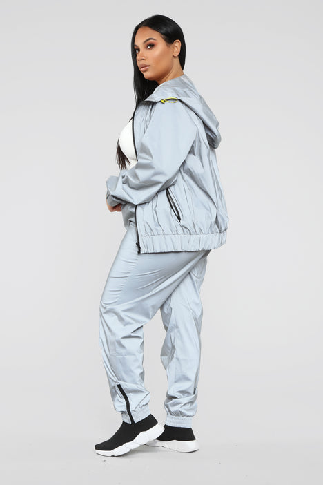 Reflective jacket fashion hotsell nova