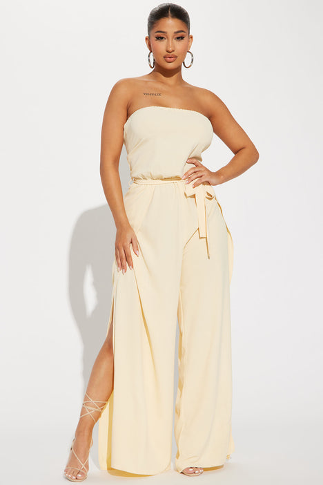 Fashion nova yellow jumpsuit on sale