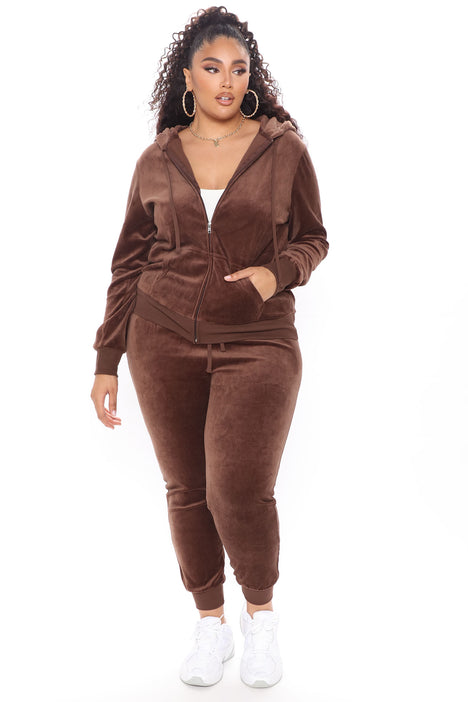 The Original Trendsetter Velour Set Chocolate Fashion Nova