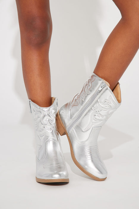 Kids silver boots discount