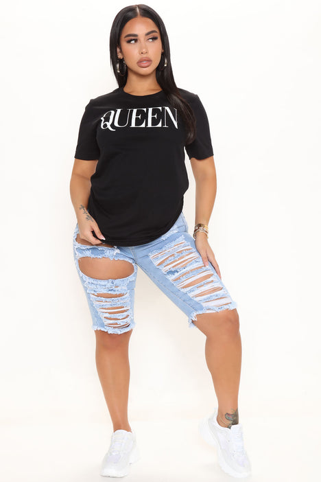 Fit For A Queen Tee Black