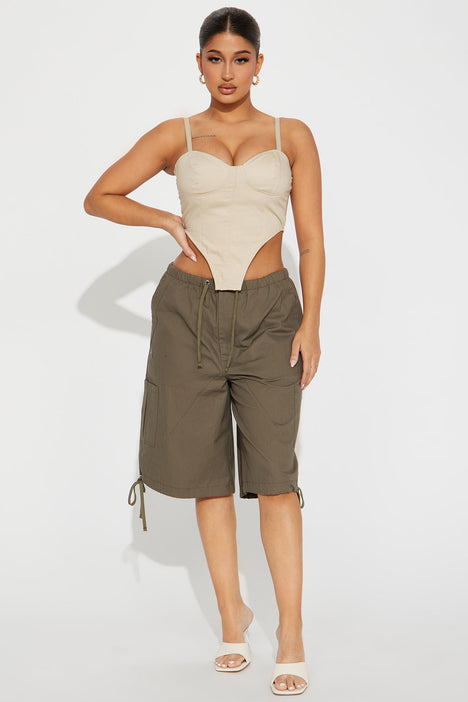 Cargo shorts fashion nova cheap