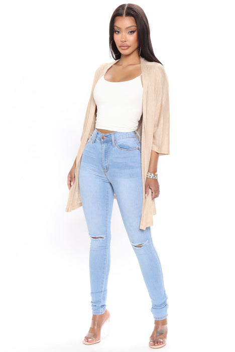 Fashion nova light wash jeans 2025