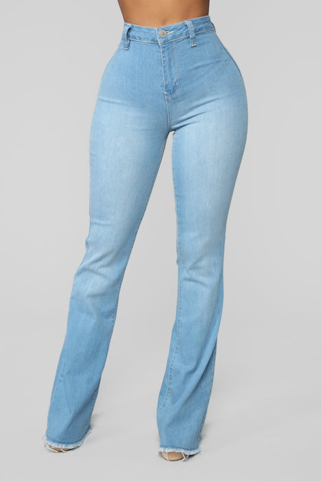 Fashion nova hot sale valentina jeans
