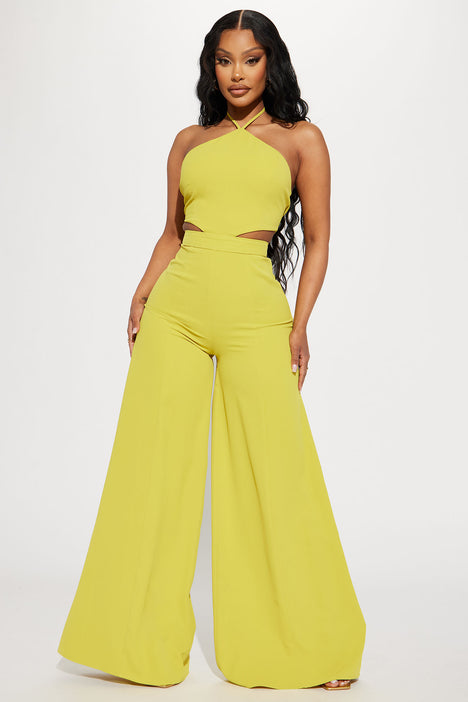 Yellow jumpsuit fashion nova 2025