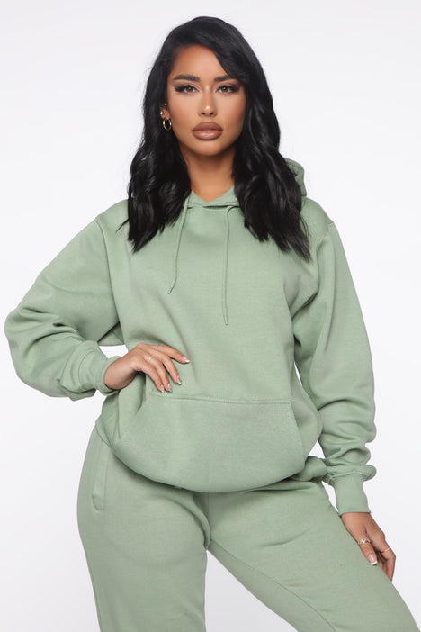 Fashion nova stole your boyfriend's top oversized hoodie