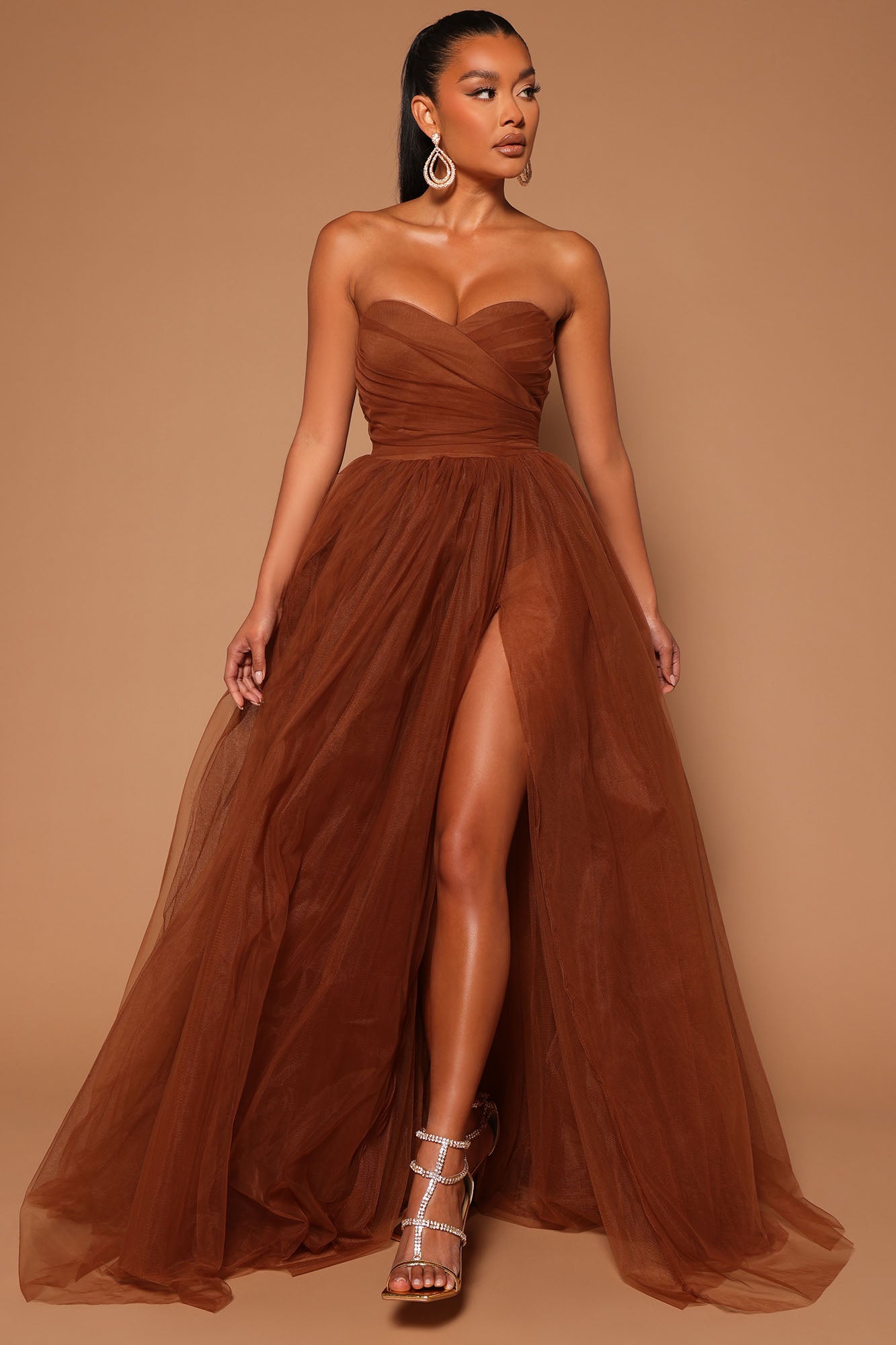 Off the tulle gown fashion on sale nova