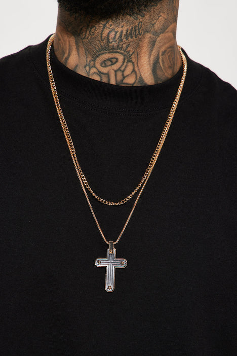 Chain necklace hotsell with cross mens