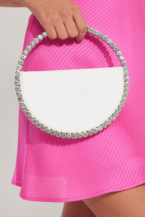 Fashion nova clutch best sale bags