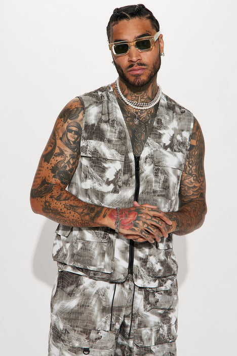 Levitate Camo Nylon Vest Taupe
