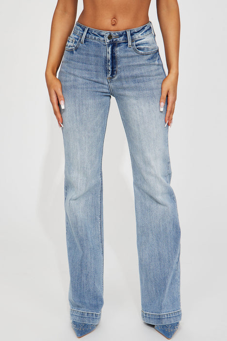 Bootcut jeans back in style 219 on sale