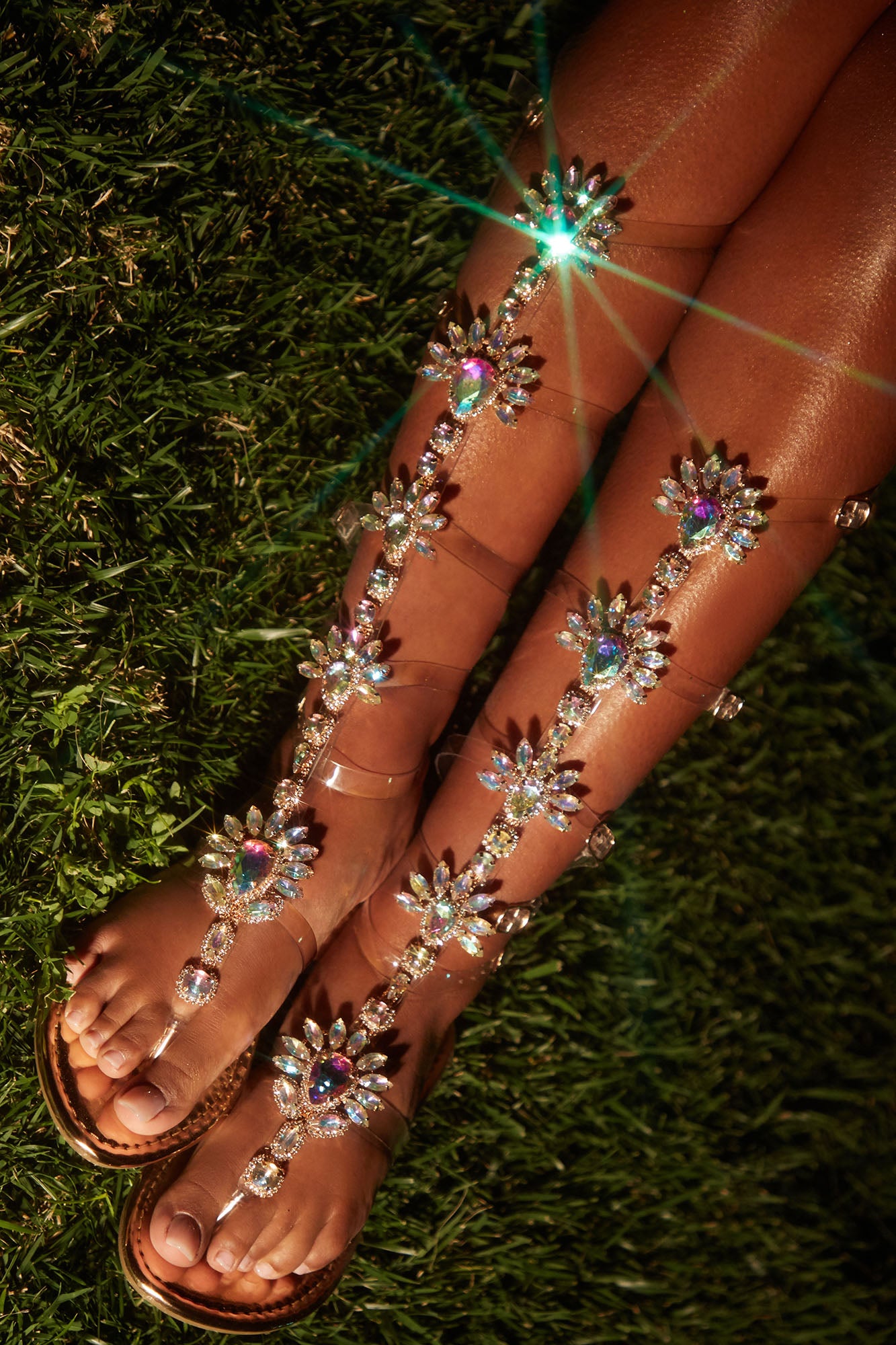 Queen status on sale flat sandal