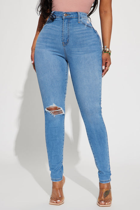 Stretch Curvy Ripped Skinny Jean Light Wash