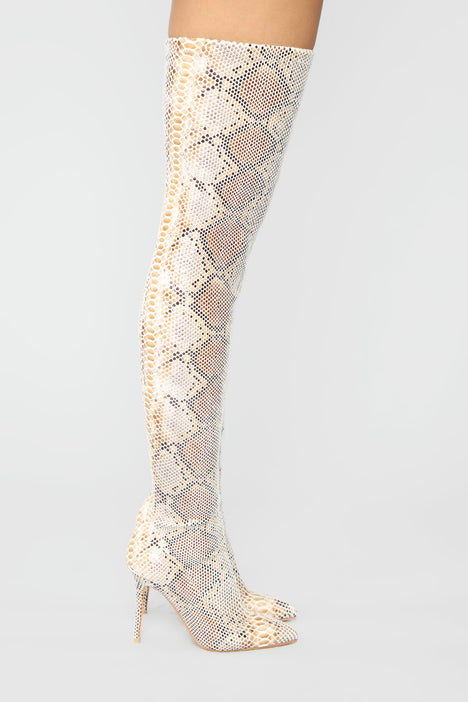 Fashion nova boots sale best sale