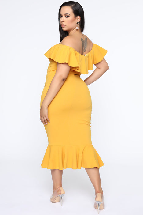 Mustard dress hot sale fashion nova