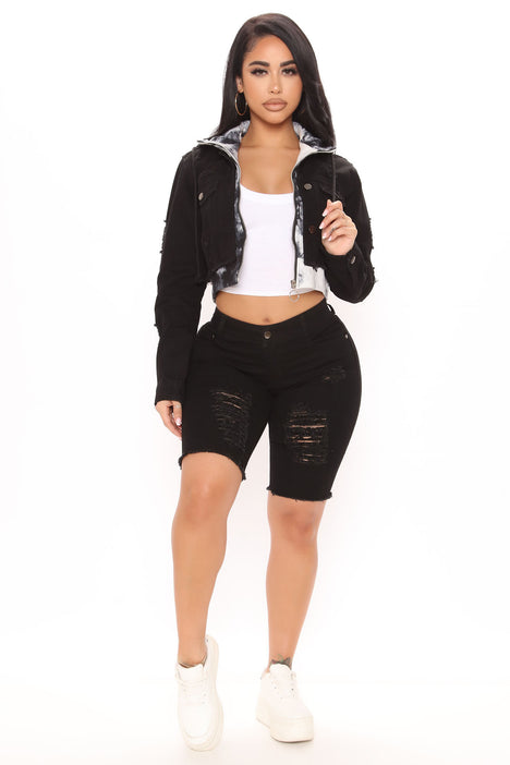 Distressed bermuda shorts fashion nova hot sale