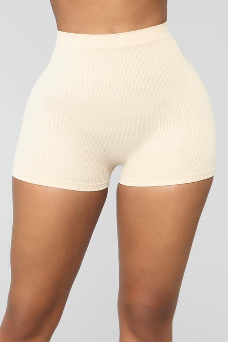 Uncomplicated Seamless Shorts - Nude