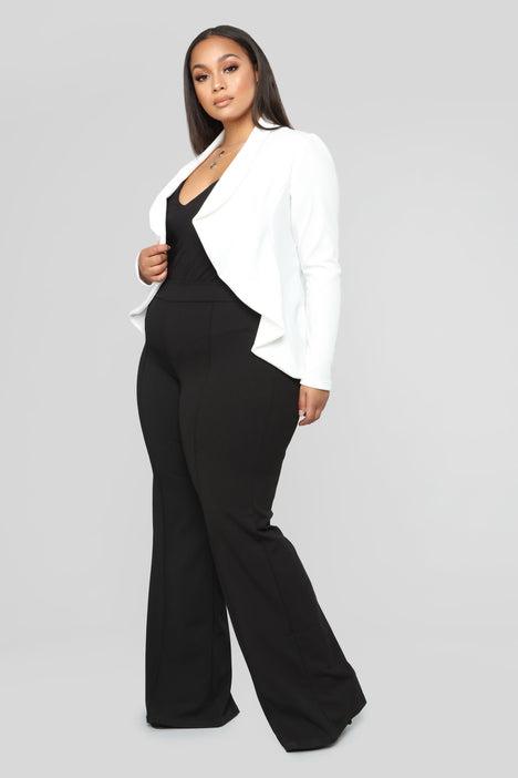 Fashion nova meet new arrivals and greet blazer