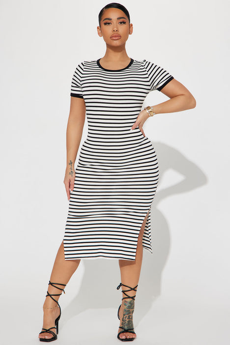 Fashion nova black sales and white striped dress
