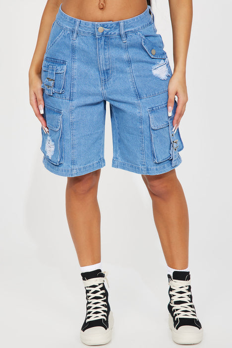 Womens stretch cargo shorts top