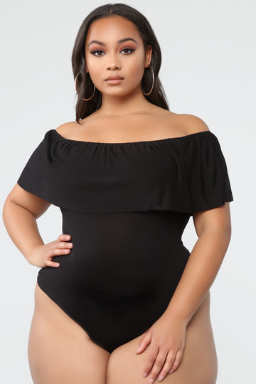 Off one shoulder store plus size tops