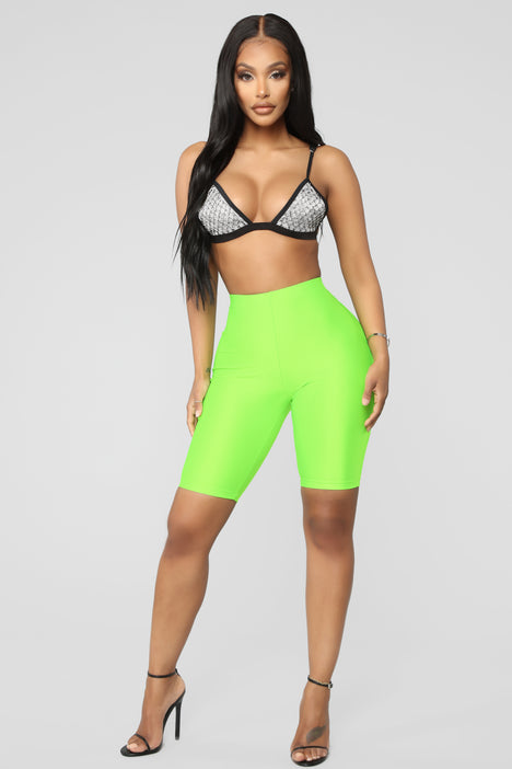 Fashion nova curve discount biker shorts