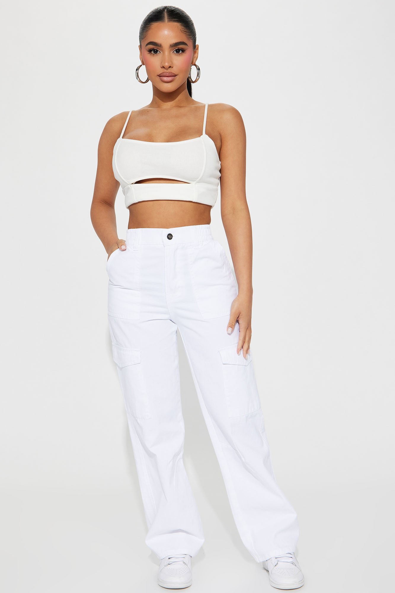 White cargo online pants fashion nova