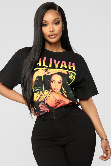 Short outlet sleeve tunics