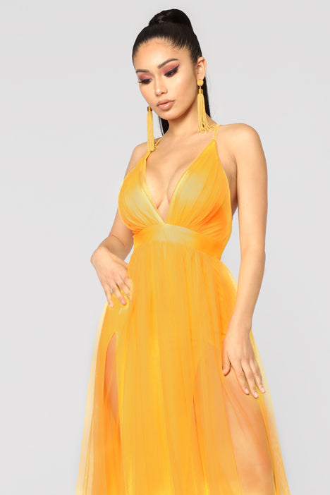 Fashion nova on the runway dress deals