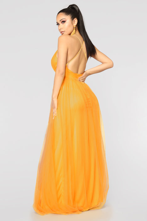 Fashion nova on top the runway maxi dress