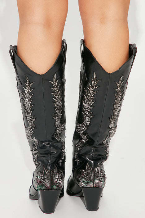 Fashion nova store cowboy boots
