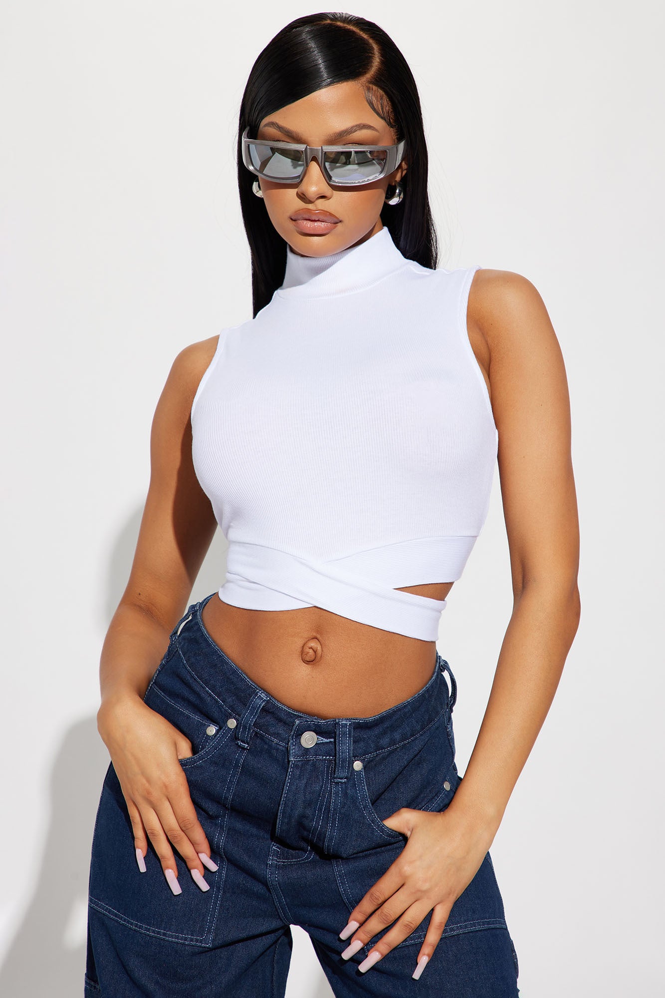White mock neck deals crop top
