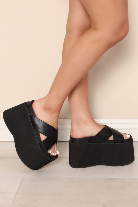 Platform sandals on sale fashion nova