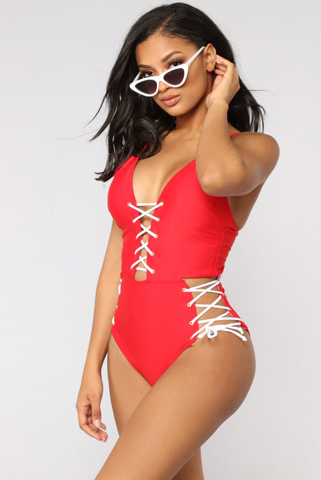 Taurus swimsuit best sale fashion nova