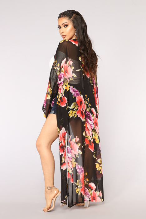 Fancy Cottage Floral Kimono Black Combo