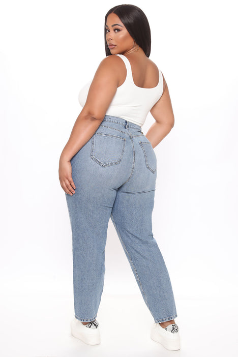 Very Special High Rise Mom Jeans Medium Wash