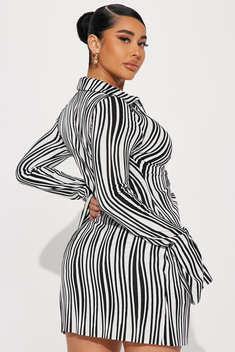 Dizzy You Up Skirt Set White Black