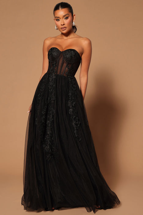 Fashion nova off shop the tulle gown