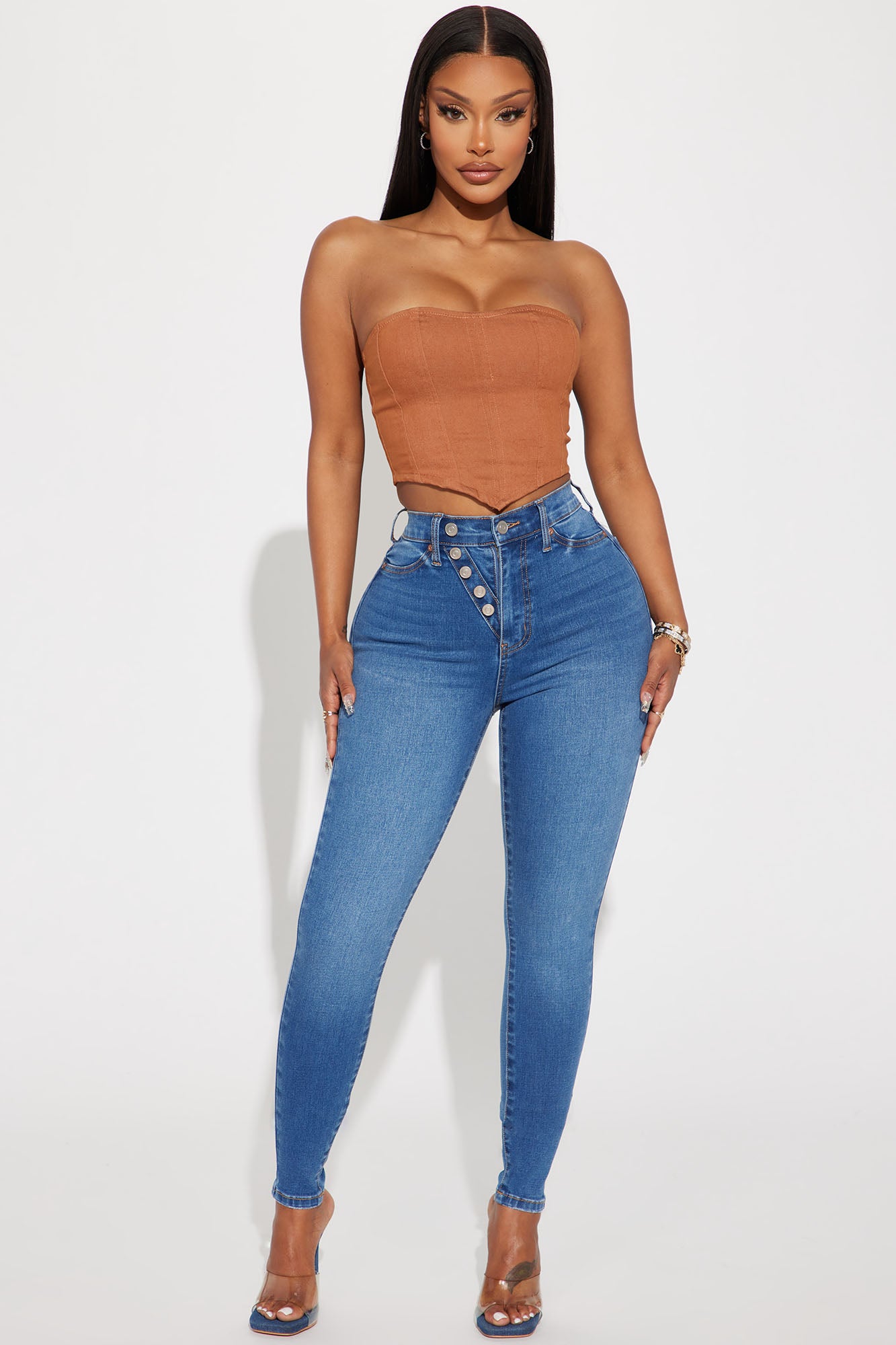 Fashion nova skinny girl 2025