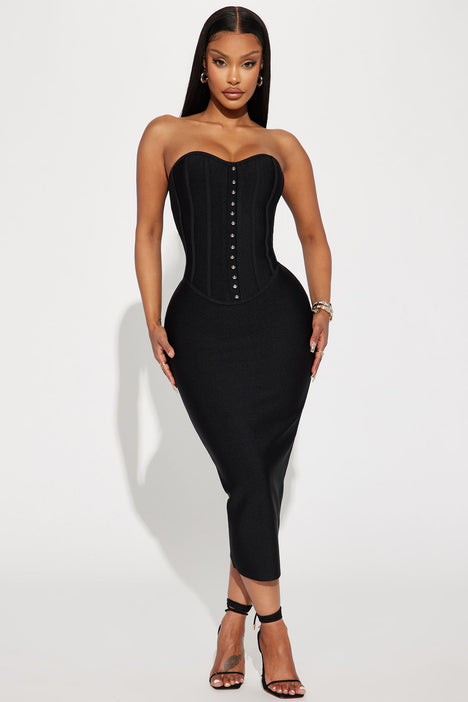Fashion nova sale black midi dress