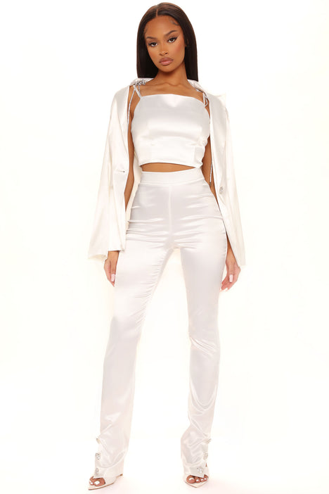 Tayla 3 Piece Satin Blazer Set 34.5 White Fashion Nova