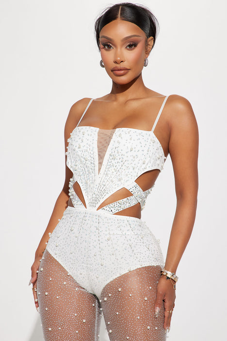 Pearl jumpsuit store fashion nova