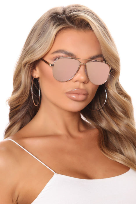 Rose gold 2025 quay sunglasses
