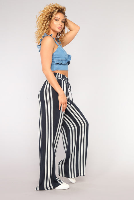 Striped pants discount fashion nova